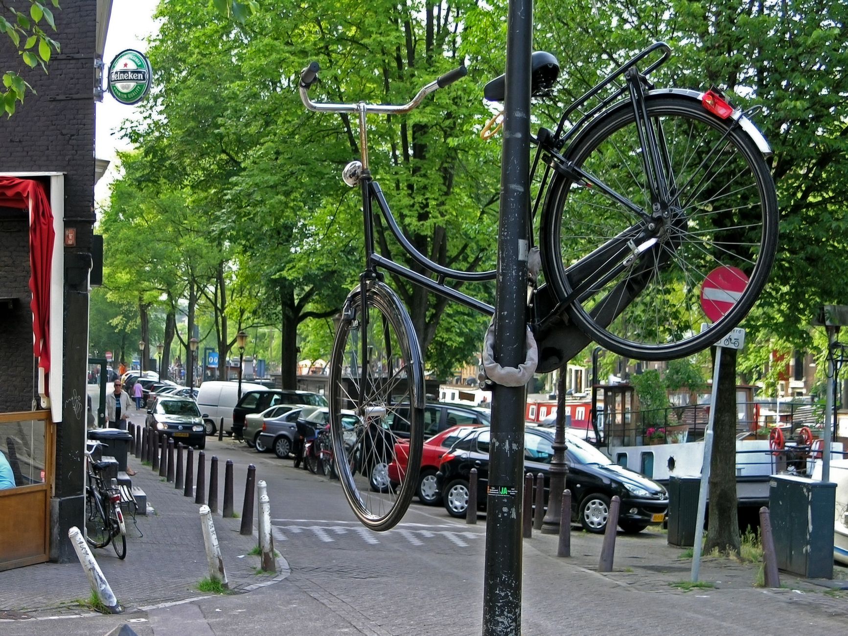 自転車を車に積む時の道路交通法と安全な積み方｜違反になる5つのパターンも解説のイメージ画像